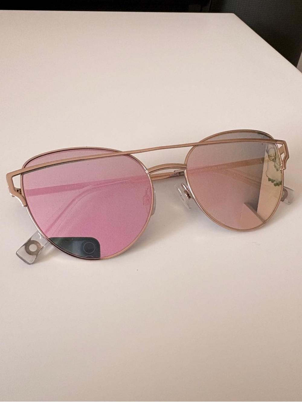 AMERICAN EAGLE | Rose gold reflective sunnies!!